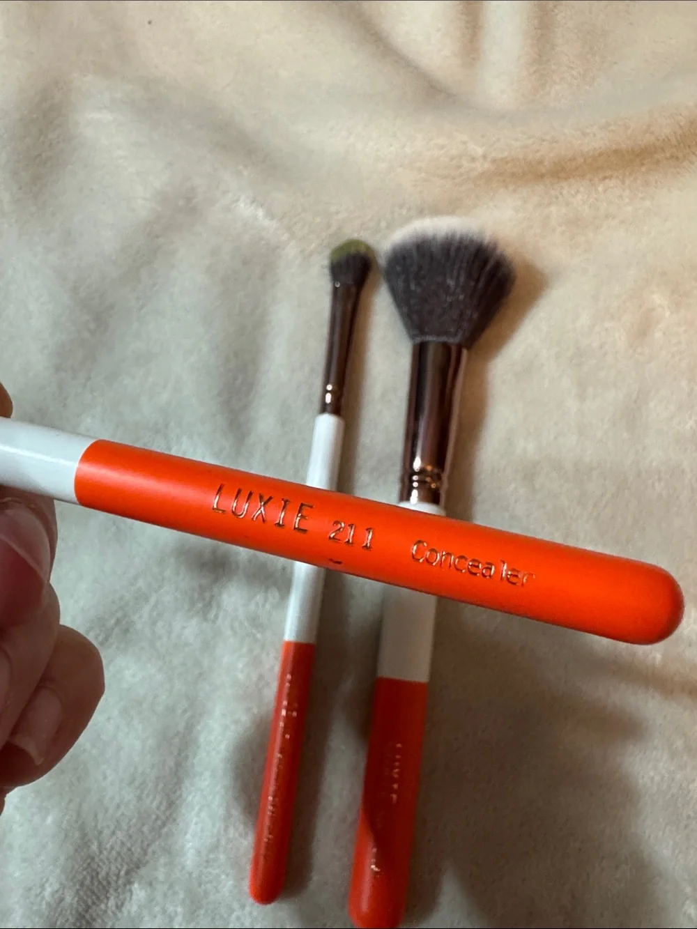 Luxie White & Orange 3-Piece Makeup Brush Trio
